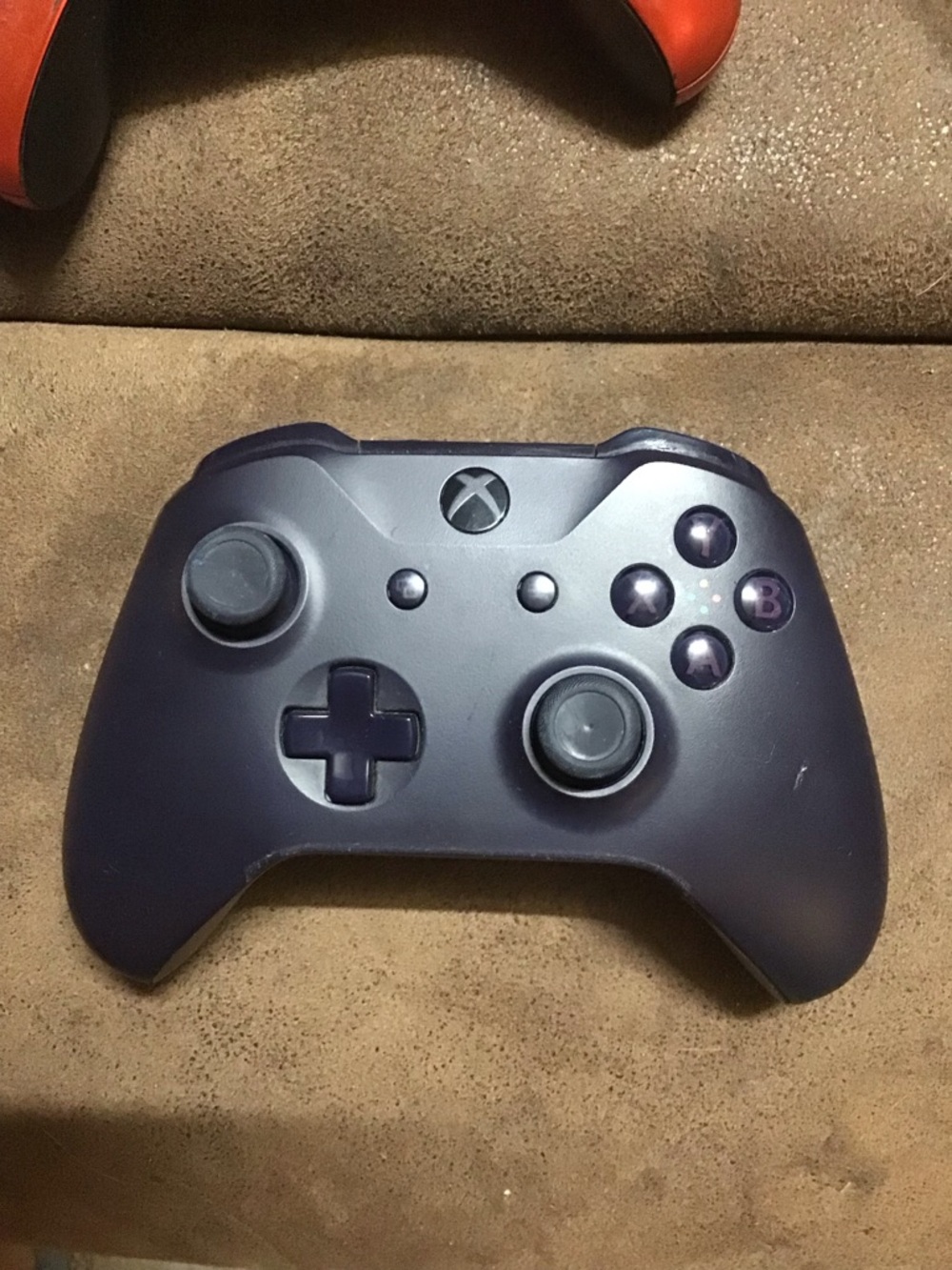 Xbox Wireless Controller in Deep Purple